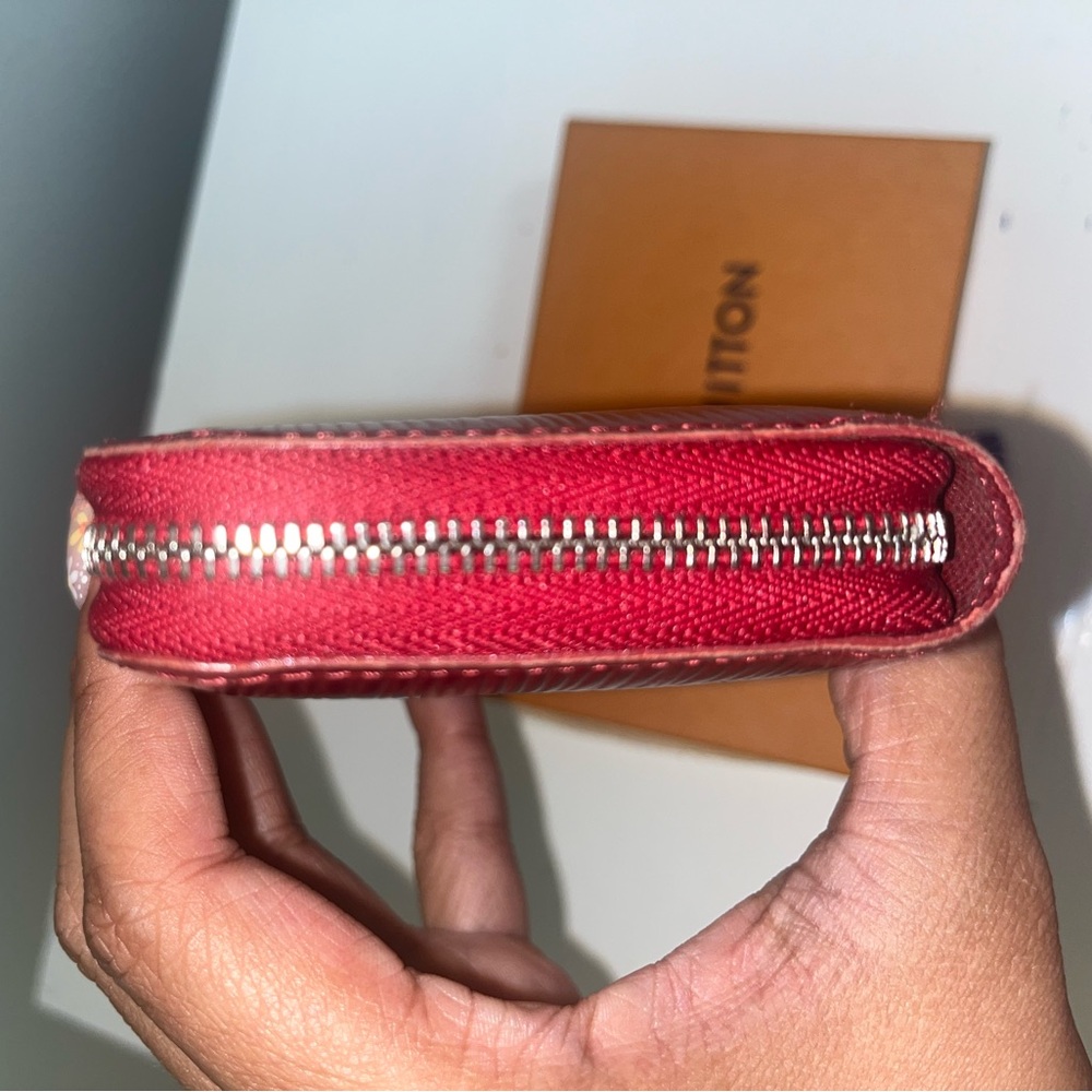 Louis Vuitton Red Epi Compact Zippy Wallet (COA included) - Picture 12 of 16